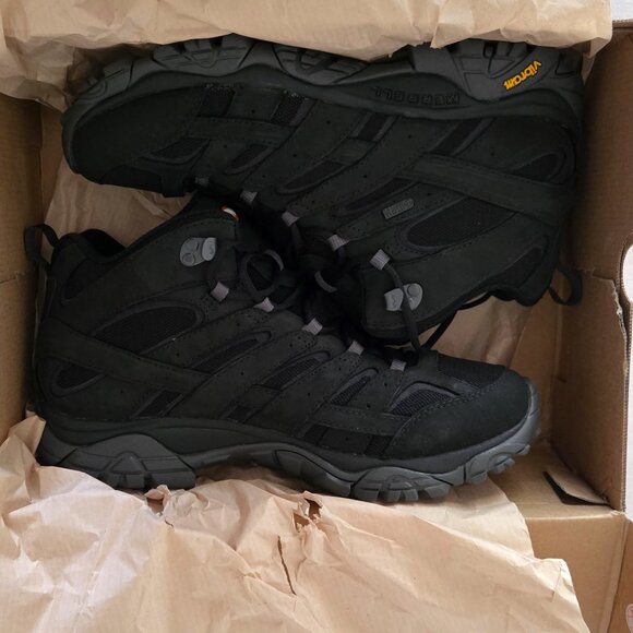 NEW NIB Merrell Moab 2 Mid Black Boots Men's 11.5 - Picture 2 of 16
